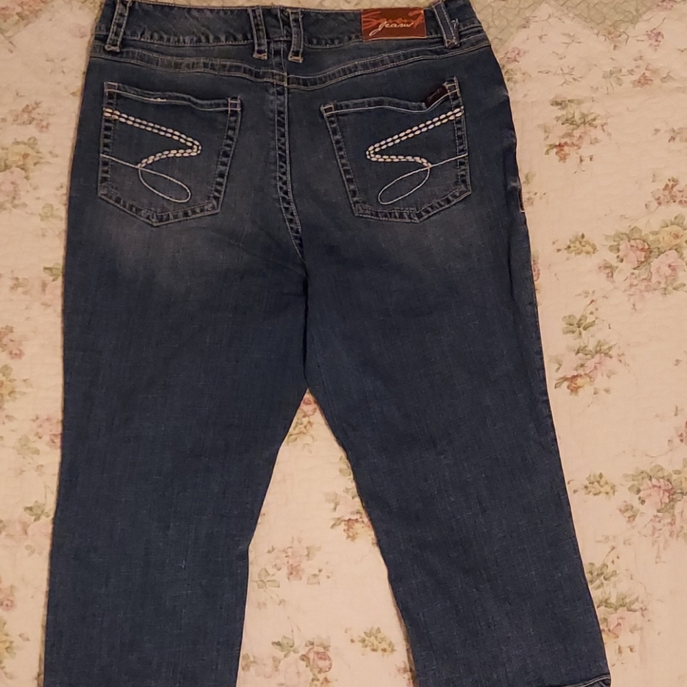 Seven7 Jeans distressed crop - Picture 2 of 5